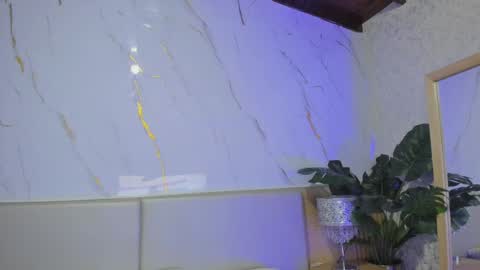 Chloee online show from 11-20-25, 11:21