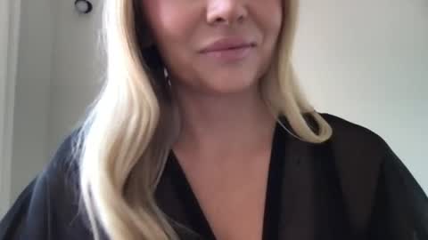 Snapshot of chloefree chatting on 07-07-26, 01:48 Chloe online show from 07-07-26, 01:48