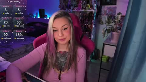 Snapshot of chloekohaku chatting on 12-16-24, 03:19 ChloeKohaku online show from 12-16-24, 03:19