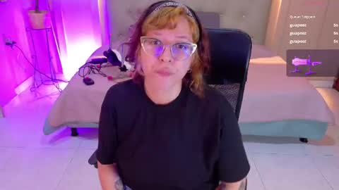 Snapshot of chloerossee chatting on 06-20-26, 02:03 Chloe rosse online show from 06-20-26, 02:03