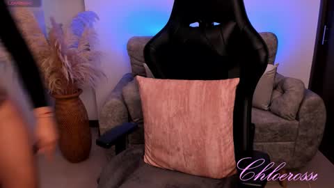 Laura online show from 01-11-26, 11:26