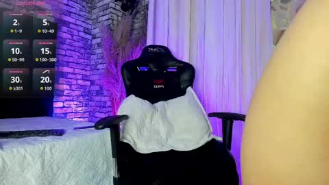 .. Chloe .. online show from 05-15-26, 02:29