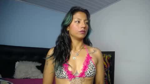 chloewills_ online show from 01-14-26, 12:33