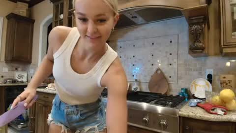 Chloe Babe online show from 07-12-26, 04:47