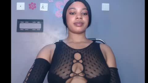 ESTHER online show from 02-11-25, 01:51