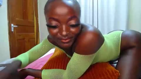Snapshot of choco_fordaddy chatting on 03-20-26, 12:32 choco_fordaddy online show from 03-20-26, 12:32
