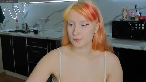 Snapshot of choco_meowx chatting on 11-17-25, 08:31 choco_meowx online show from 11-17-25, 08:31