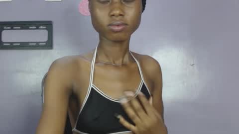 choco_petitqueen online show from 01-14-25, 06:02