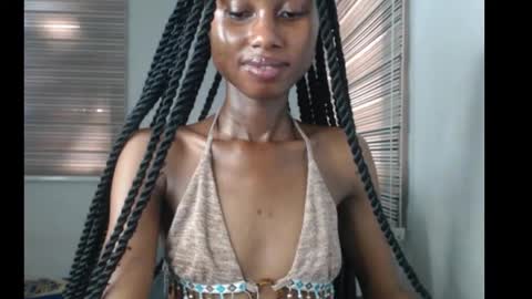 choco_petitqueen online show from 11-19-25, 08:14