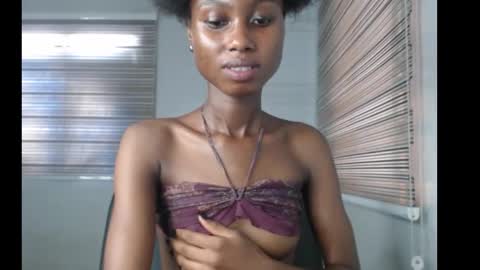 choco_petitqueen online show from 12-01-25, 07:13