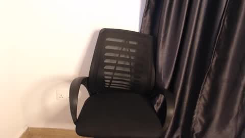 zi online show from 10-09-25, 03:21