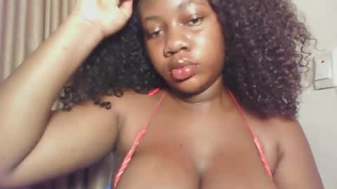 Snapshot of chocolateassgirl61 chatting on 11-19-25, 06:08 chocolateassgirl61 online show from 11-19-25, 06:08