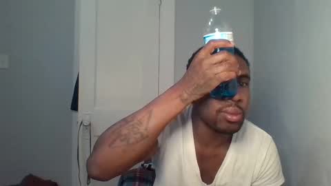 Snapshot of chocolatedolla chatting on 02-14-25, 02:02 chocolatedolla online show from 02-14-25, 02:02