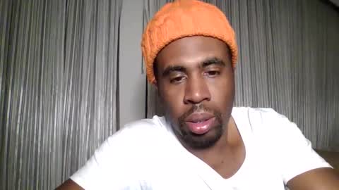 Snapshot of chocolatedolla chatting on 04-11-26, 02:49 chocolatedolla online show from 04-11-26, 02:49