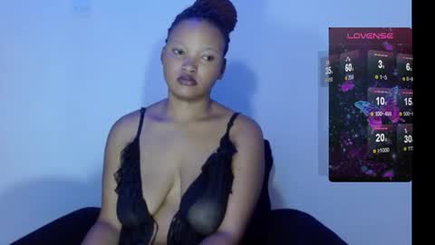 Snapshot of chocolatemilkebony chatting on 02-26-25, 07:53 chocolatemilkebony online show from 02-26-25, 07:53