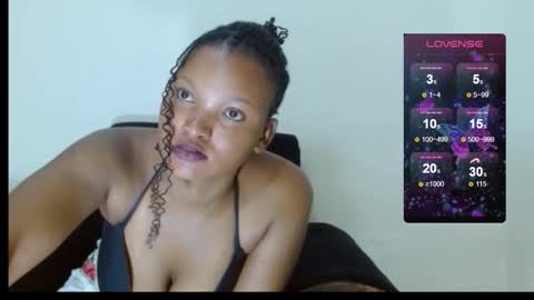 Snapshot of chocolatemilkebony chatting on 09-30-25, 07:35 chocolatemilkebony online show from 09-30-25, 07:35
