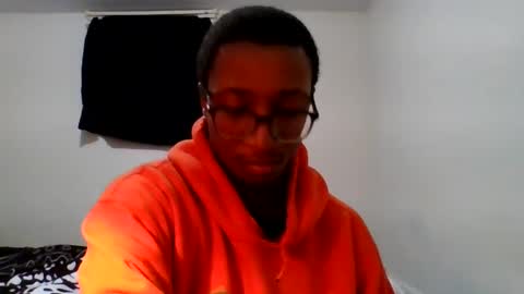 Chocolatinhermoso online show from 02-04-25, 06:14