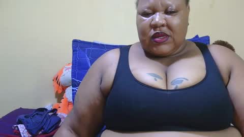 Snapshot of chocolovebbw1986 chatting on 11-24-25, 06:24 XSEXYBBW69 online show from 11-24-25, 06:24