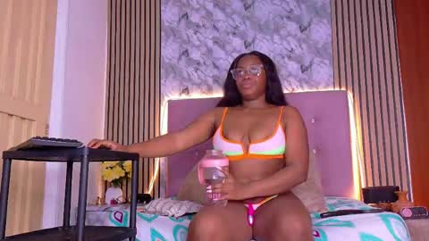 Snapshot of chocoo_dessert chatting on 05-06-26, 04:41 online show from 05-06-26, 04:41