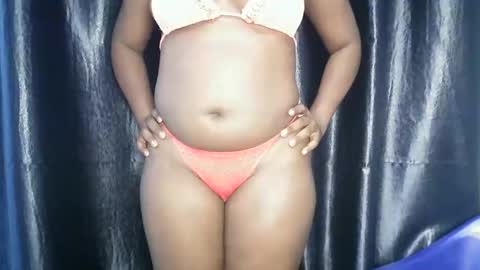 Snapshot of chocoslut22 chatting on 10-31-25, 07:04 chocoslut22 online show from 10-31-25, 07:04