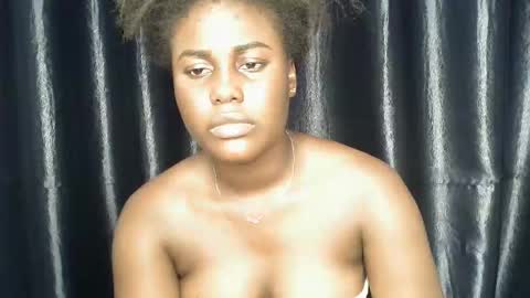 Snapshot of chocoslut22 chatting on 11-11-25, 07:03 chocoslut22 online show from 11-11-25, 07:03