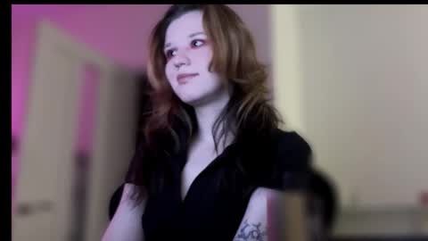 Lissa online show from 11-21-25, 10:41