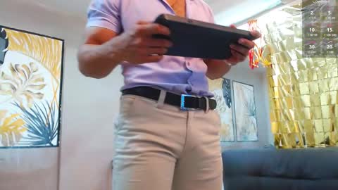 Snapshot of choreythaiylor chatting on 03-08-25, 08:57 Chorey Thaylor online show from 03-08-25, 08:57