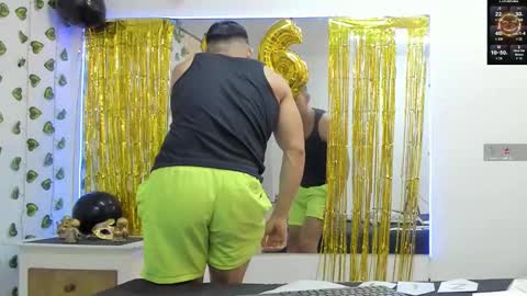 Snapshot of choreythaiylor chatting on 09-11-25, 12:49 Chorey Thaylor online show from 09-11-25, 12:49