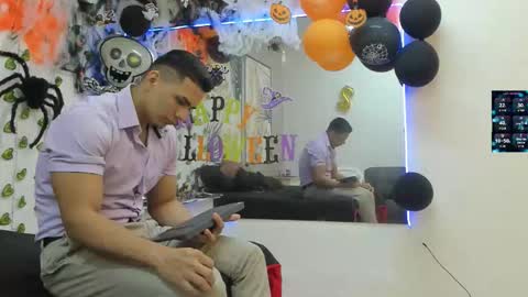 Snapshot of choreythaiylor chatting on 10-14-25, 03:13 Chorey Thaylor online show from 10-14-25, 03:13