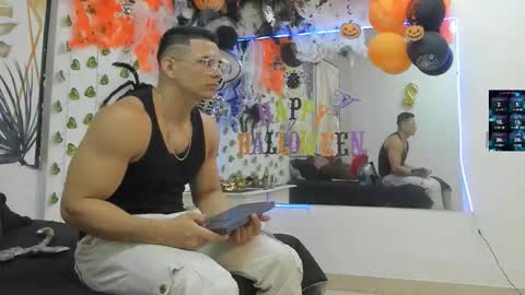 Snapshot of choreythaiylor chatting on 10-31-25, 01:23 Chorey Thaylor online show from 10-31-25, 01:23