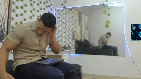 Snapshot of choreythaiylor chatting on 11-18-25, 04:22 Chorey Thaylor online show from 11-18-25, 04:22