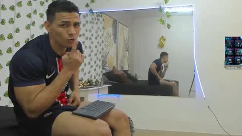 Snapshot of choreythaiylor chatting on 11-19-25, 02:39 Chorey Thaylor online show from 11-19-25, 02:39