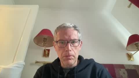 choupipat1 online show from 04-13-26, 06:52