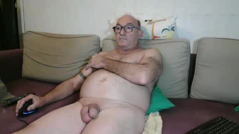 chrichri online show from 11-16-25, 03:39