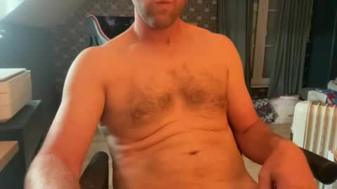 Snapshot of chris13abcd chatting on 06-16-26, 08:17 chris13abcd online show from 06-16-26, 08:17
