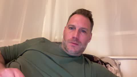 Snapshot of chris2024x chatting on 11-12-25, 08:41 Christian online show from 11-12-25, 08:41