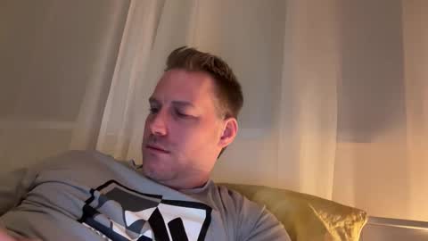 Snapshot of chris2024x chatting on 12-13-25, 11:43 Christian online show from 12-13-25, 11:43