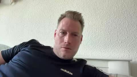 Snapshot of chris2024x chatting on 05-03-26, 10:43 Christian online show from 05-03-26, 10:43