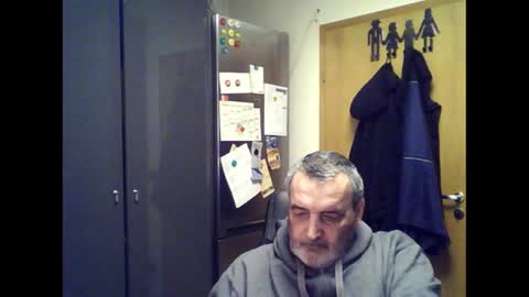 Snapshot of chris250268 chatting on 02-01-25, 07:13 Chris online show from 02-01-25, 07:13