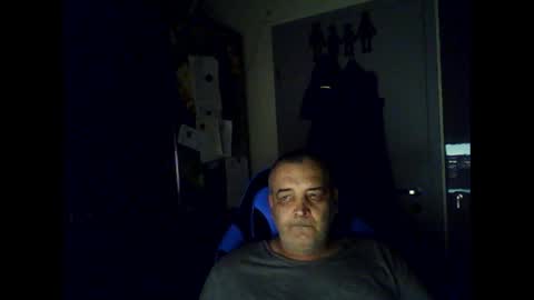 Chris online show from 04-19-26, 03:39