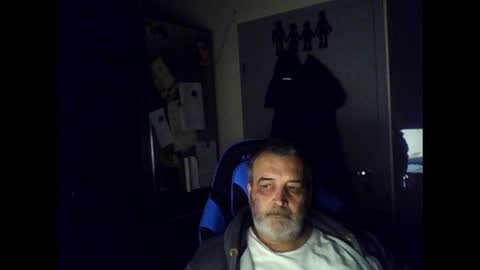 Snapshot of chris250268 chatting on 05-22-26, 02:08 Chris online show from 05-22-26, 02:08