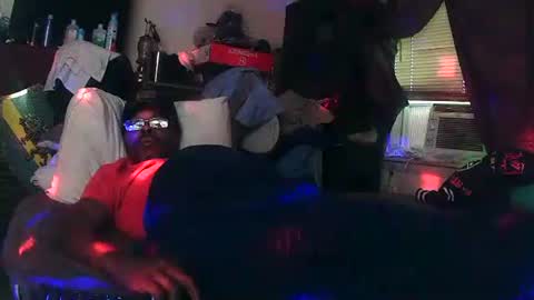 Snapshot of chris4uall chatting on 10-22-25, 06:51 Chris online show from 10-22-25, 06:51