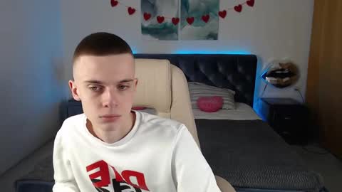   Chris Brown  online show from 02-17-25, 06:04