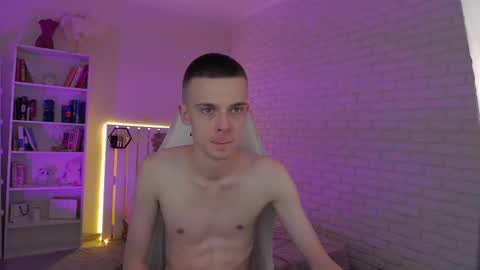   Chris Brown  online show from 02-21-25, 04:16