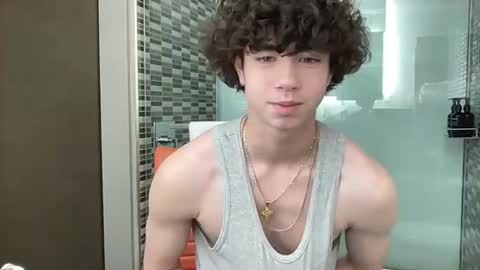 chris_baker1 online show from 04-19-26, 12:54