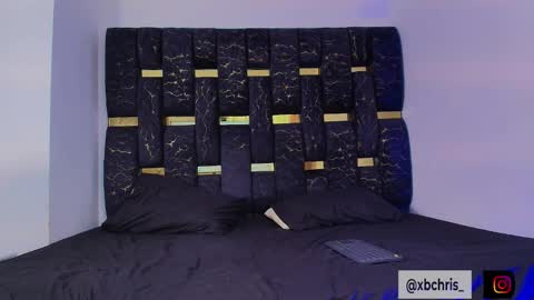 Snapshot of chris_blake__ chatting on 12-16-25, 06:24 Chris B online show from 12-16-25, 06:24