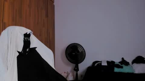 Chris Cooper Independent model online show from 02-19-25, 06:00