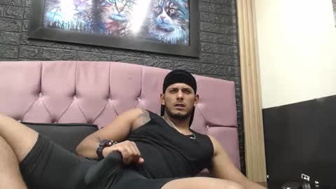 chris_dick2 online show from 11-08-25, 02:56