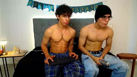 Chris Evans online show from 11-29-25, 03:31