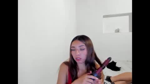 Snapshot of chris_megangrey chatting on 11-18-25, 02:17 chris_megangrey online show from 11-18-25, 02:17